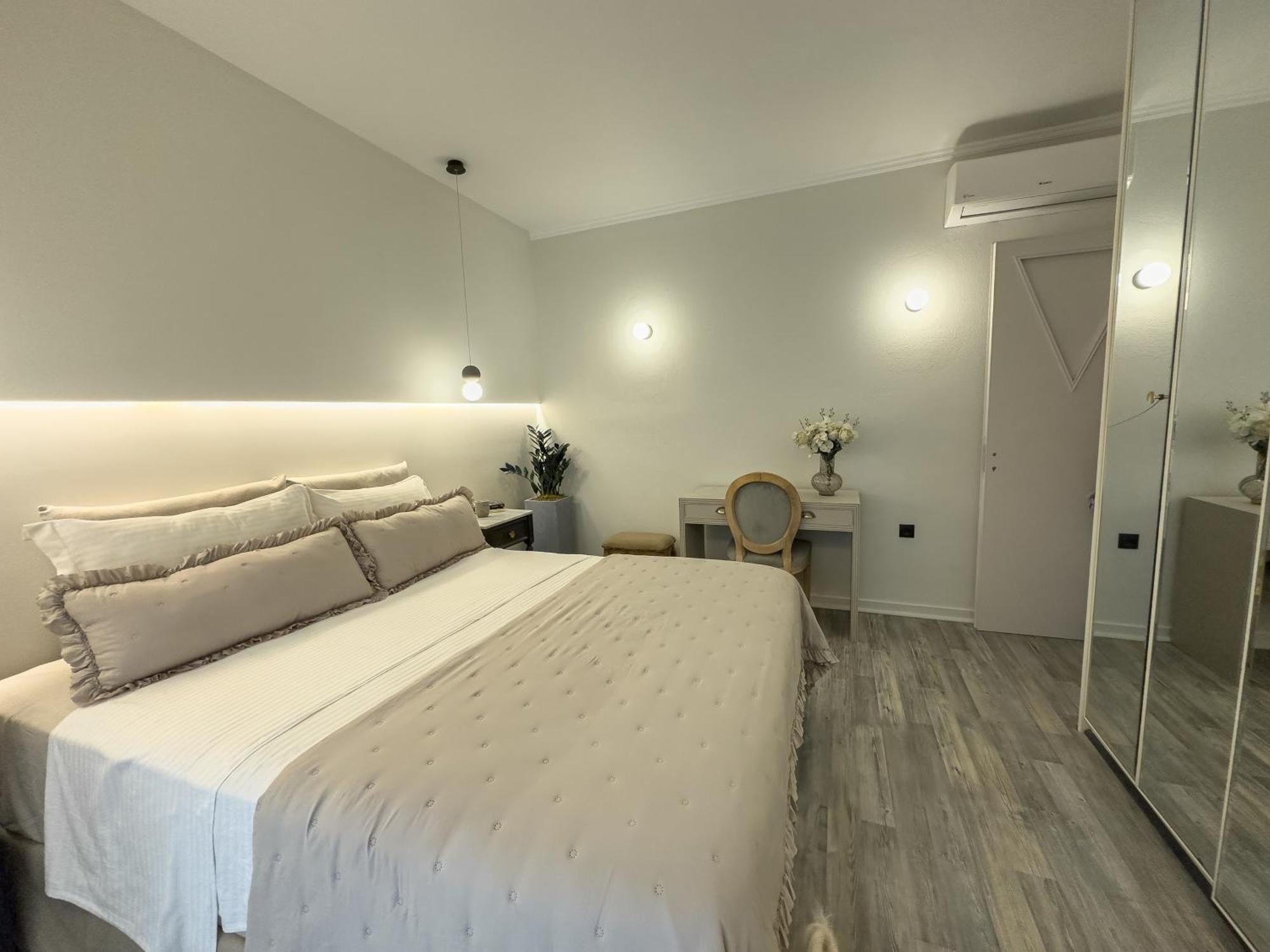 Ixia Home Eksteriør bilde